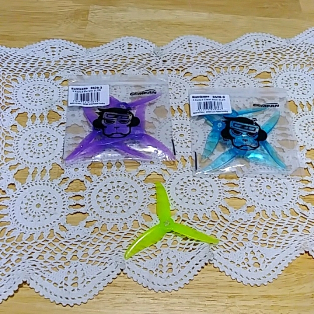 Gemfan Hurricane 3520-3 propellers bundle